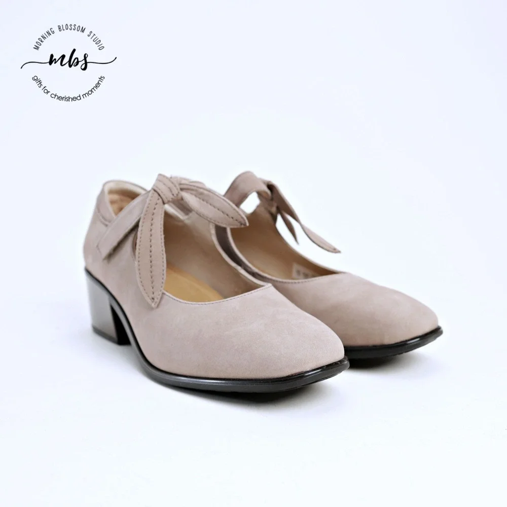 NIB Naot Nobility Mary Jane Crinkle Patent Leather Orthopedic Tan Women‎ 40